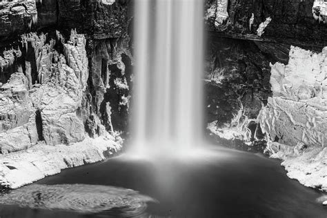 Taughannock Falls Winter Waterfall Trumansburg New York Taughannock ...