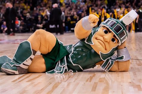 Michigan State won't allow Sparty mascot in parades