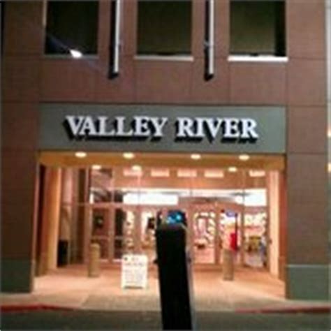 Valley River Center - 29 Reviews - Shopping Centers - 293 Valley River ...