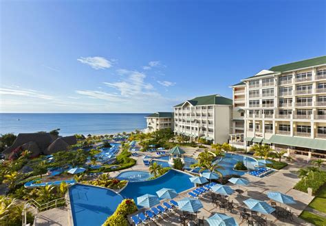 All Inclusive Beachfront Getaway - Central America Vacation