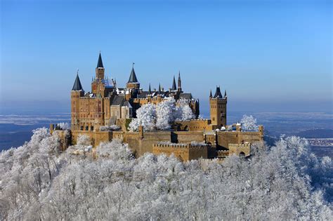 Hohenzollern Castle, one of the most impressive fortresses in Germany ...