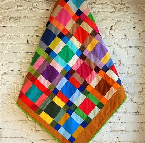 FabricLovers Blog: Solid Quilts to Flare Up Your Creativity