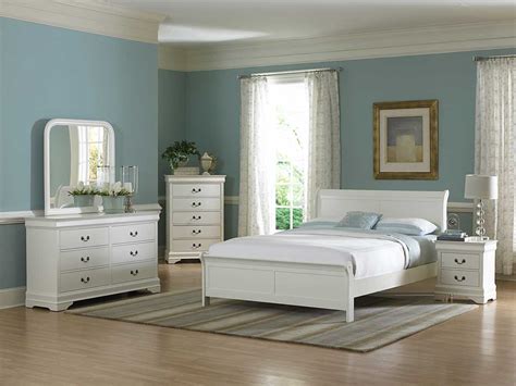 30 White Bedroom Ideas For Your Home