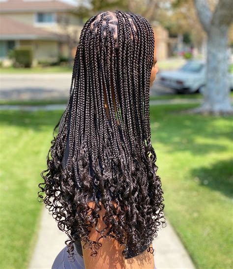 27+ Beautiful Box Braid Hairstyles For Black Women + Feed-In Knotless ...