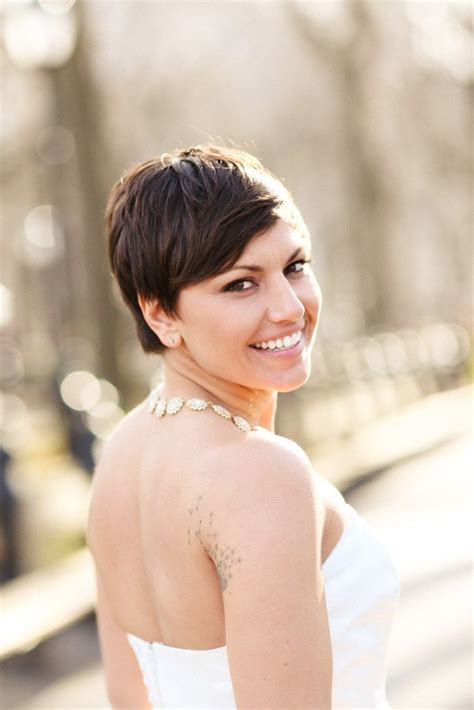 Over the Shoulder | Wedding Photo Ideas For Hair and Makeup | POPSUGAR ...