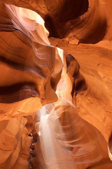 Which Slot Canyon Should You Visit? Comparing Upper and Lower Antelope ...