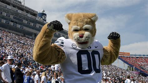 BYU’s dancing football mascot is the newest viral sensation ...