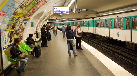 Learning Le Metro: Basic Tips for Paris' Underground Arteries by Rick ...