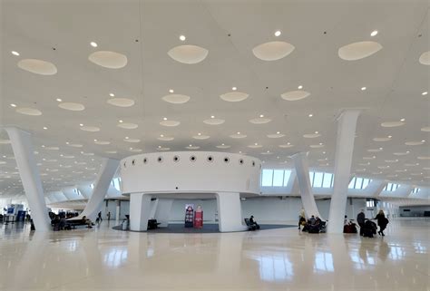 A Look Inside the Newly Complete Terminal 5 Expansion at O'Hare ...