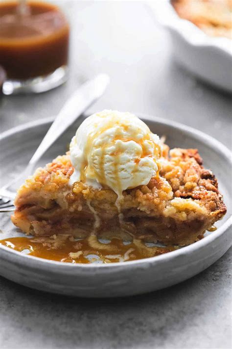 easy apple pie with crumb topping