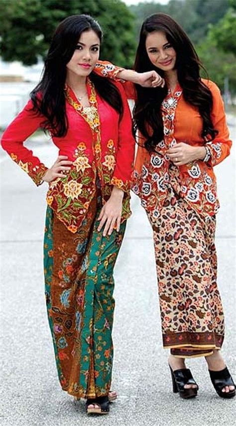 Kebaya Nyonya | Malay Traditional Costume | Pinterest | Kebaya