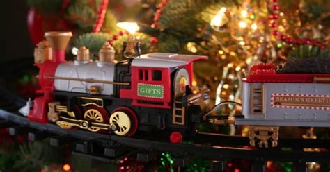 The Best Christmas Tree Train Set For Under Your Tree - Our Top 10 Sets