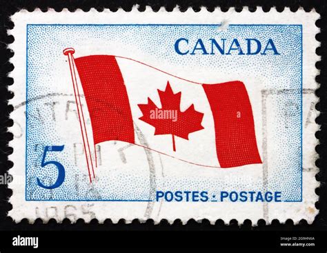 Canadian flag 1965 hi-res stock photography and images - Alamy