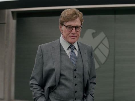 Alexander Pierce (Robert Redford) em Capitão América 2: O Soldado ...