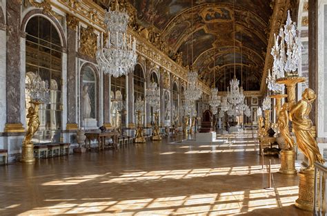 File:Chateau Versailles Galerie des Glaces.jpg - Wikipedia