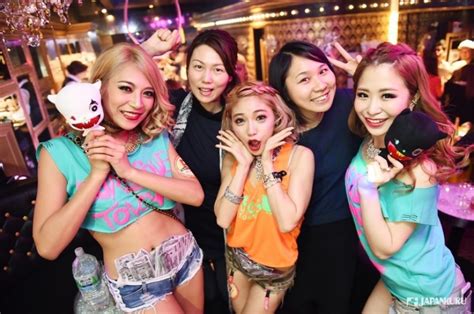 Insider's Guide To Japanese Nightclubs / Nightlife in Tokyo - Discotech ...