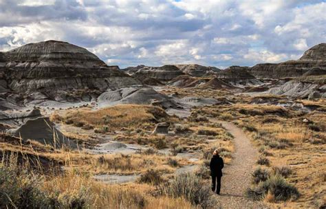 Hiking in Dinosaur Provincial Park - A UNESCO Site - Hike Bike Travel