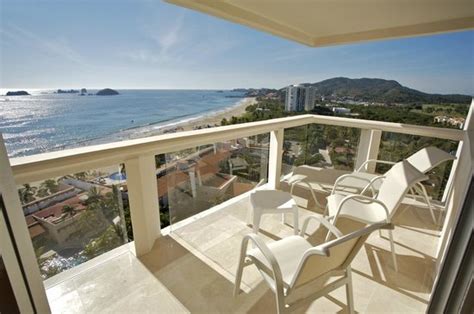 Park Royal Beach Resort Ixtapa - UPDATED 2018 Prices, Reviews & Photos ...