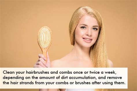 How to Clean Hairbrushes With Vinegar & Baking Soda