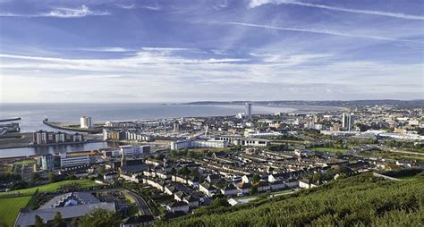 8 Must-Visit Sightseeing Spots in Swansea | true student