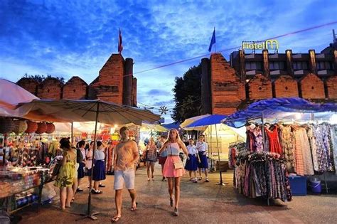 Chiang Mai Night Markets: 10 Best Places To Shop!