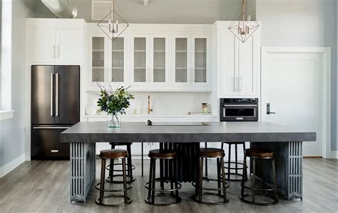 Kitchen Island With Seating: 20 Admirable Ideas for Your Home