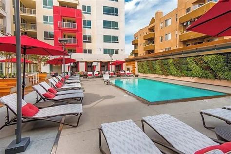 West Hollywood, CA Vacation Rentals from $101 | Hometogo