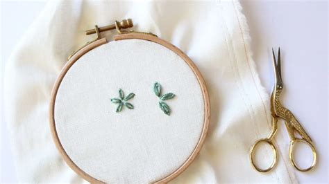 5 Easy Embroidery Flowers You Can Learn Today - Crewel Ghoul