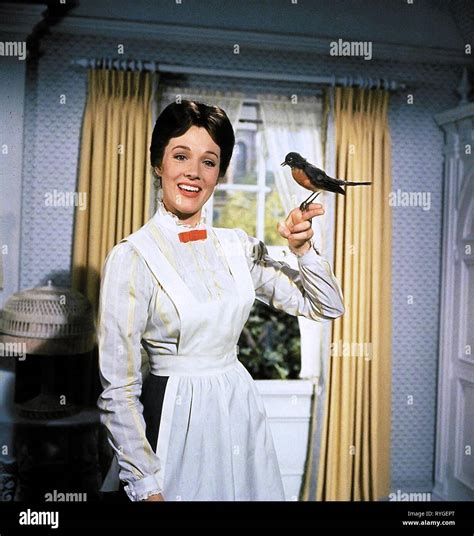 JULIE ANDREWS, MARY POPPINS, 1964 Stock Photo - Alamy