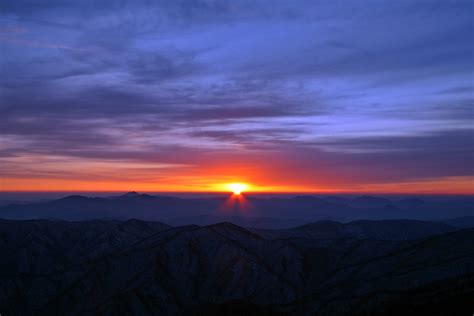 Gambar : pemandangan, laut, alam, horison, gunung, awan, sinar matahari ...