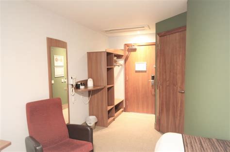 Cheap Hotels in Doncaster - Roomsbooked