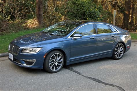 Test Drive: 2018 Lincoln MKZ Hybrid- vicariousmag.com