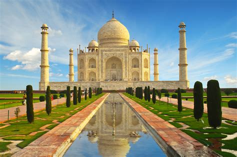 Taj Mahal Reflection - 4K Ultra HD Wallpaper