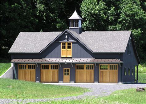 Barn Homes & Garages | King Construction