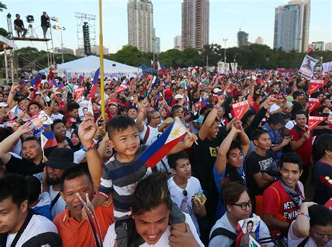 Filipinos to vote for more inclusive growth - Nikkei Asia