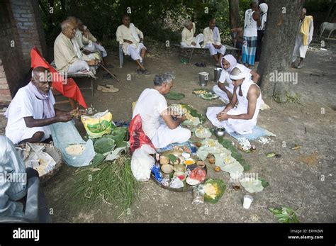 Death rituals hi-res stock photography and images - Alamy