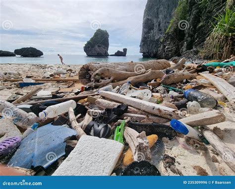 Kho Phi Phi Thailand Beaches Full Of Plastic Bottle And Garbage In ...