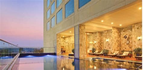 Five-Star Hotels Around The World That Cost Less Than INR 3,000/Night