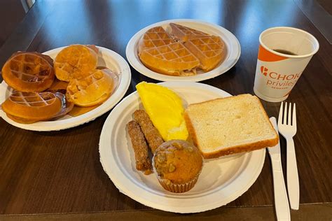 The 10 best free hotel breakfasts across the US - The Points Guy