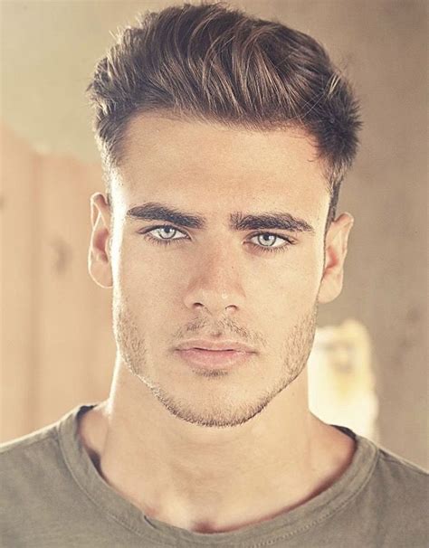 posesfotos.info | Beautiful men faces, Beautiful men, Haircuts for men