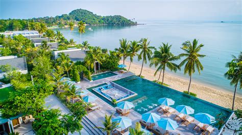 Luxury Beachfront Resort In Koh Samui – Select Representation