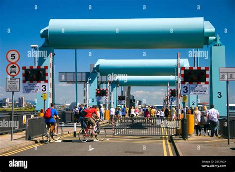 Cardiff Bay Barrage, Cardiff, Wales, UK Stock Photo - Alamy