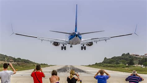 Planespotting in St. Maarten & Skiathos. – thinkingoftravel.com