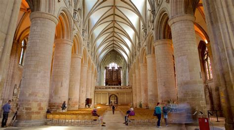 Gloucester Cathedral Tours - Book Now | Expedia