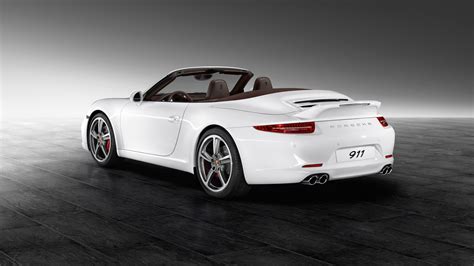 White convertible Porsche 911 Carrera S