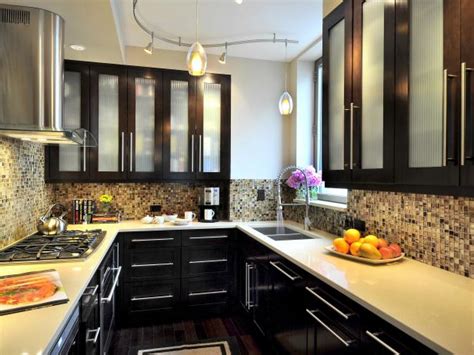 Plan a Small-Space Kitchen | HGTV