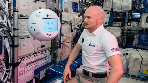 AI Robot CIMON Debuts at International Space Station | Space