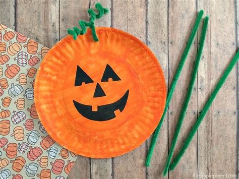 Easiest Paper Plate Pumpkin Craft! • The Simple Parent