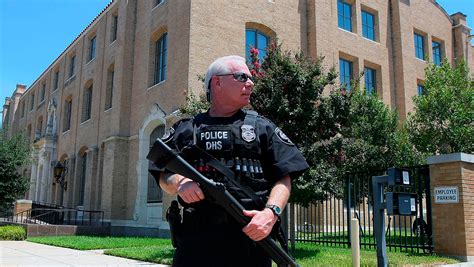 Homeland Security steps up patrols of federal buildings