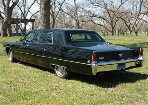 1969 Cadillac Fleetwood - Information and photos - MOMENTcar